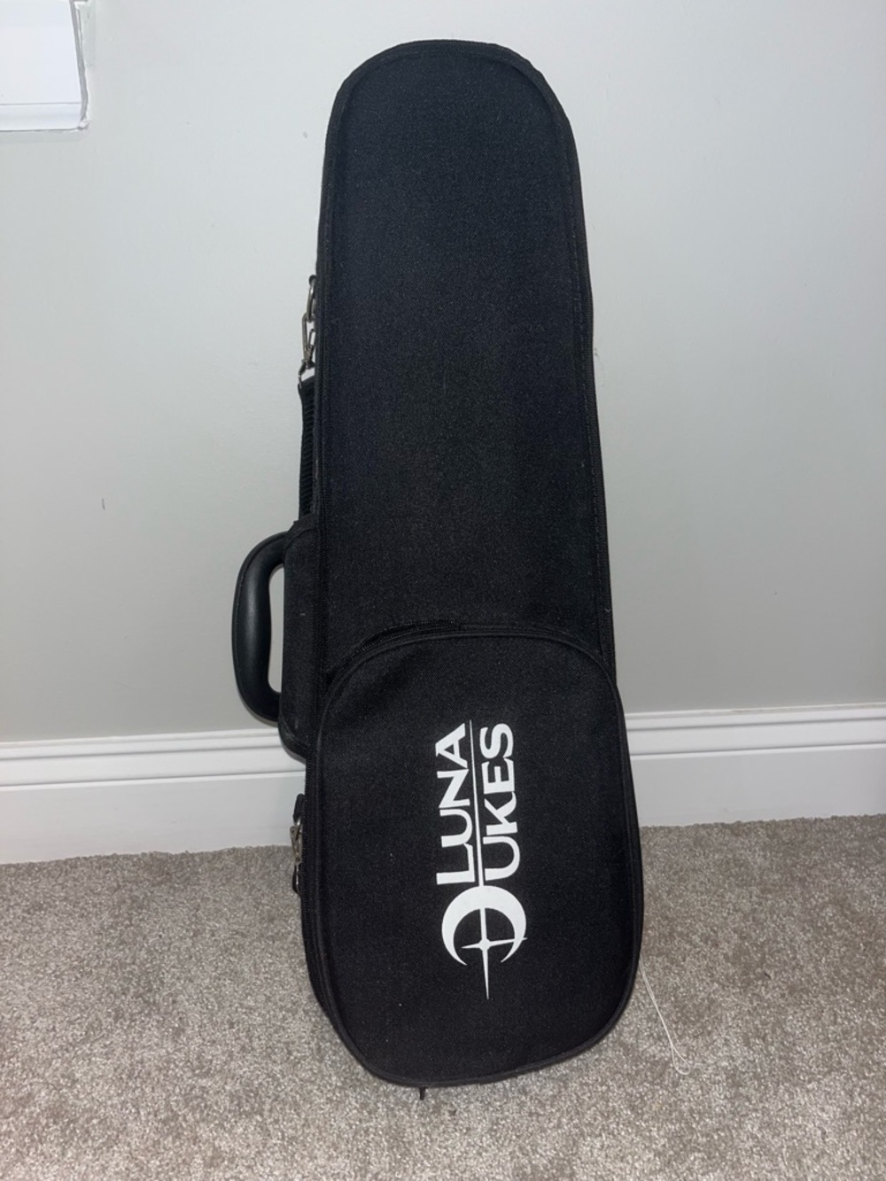 Luna Ukuleles Black Soft Carrying Case - Padded Travel Bag
